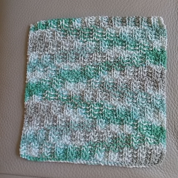 5 Hand Knitted Cotton Dish Cloths - Picture 2 of 5